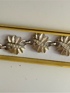 Sarah Coventry Floral Link Bracelet with Crystal Accents